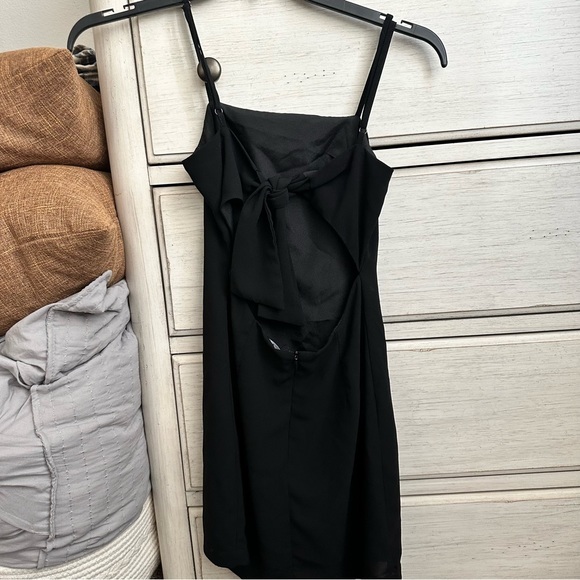 Lulus LBD - Picture 2 of 5